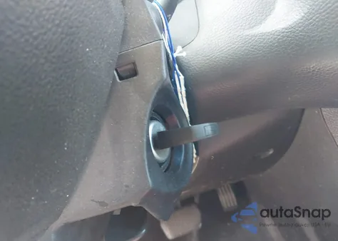 2013 Ford Focus Se z USA, uszkodzony, nr VIN 1FADP3F28DL234002